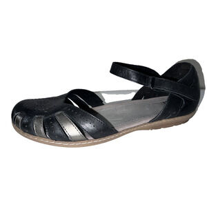 Earth Shoes Women's Size 11W Black Leather Camellia Cahoon Comfort Sandals Flats
